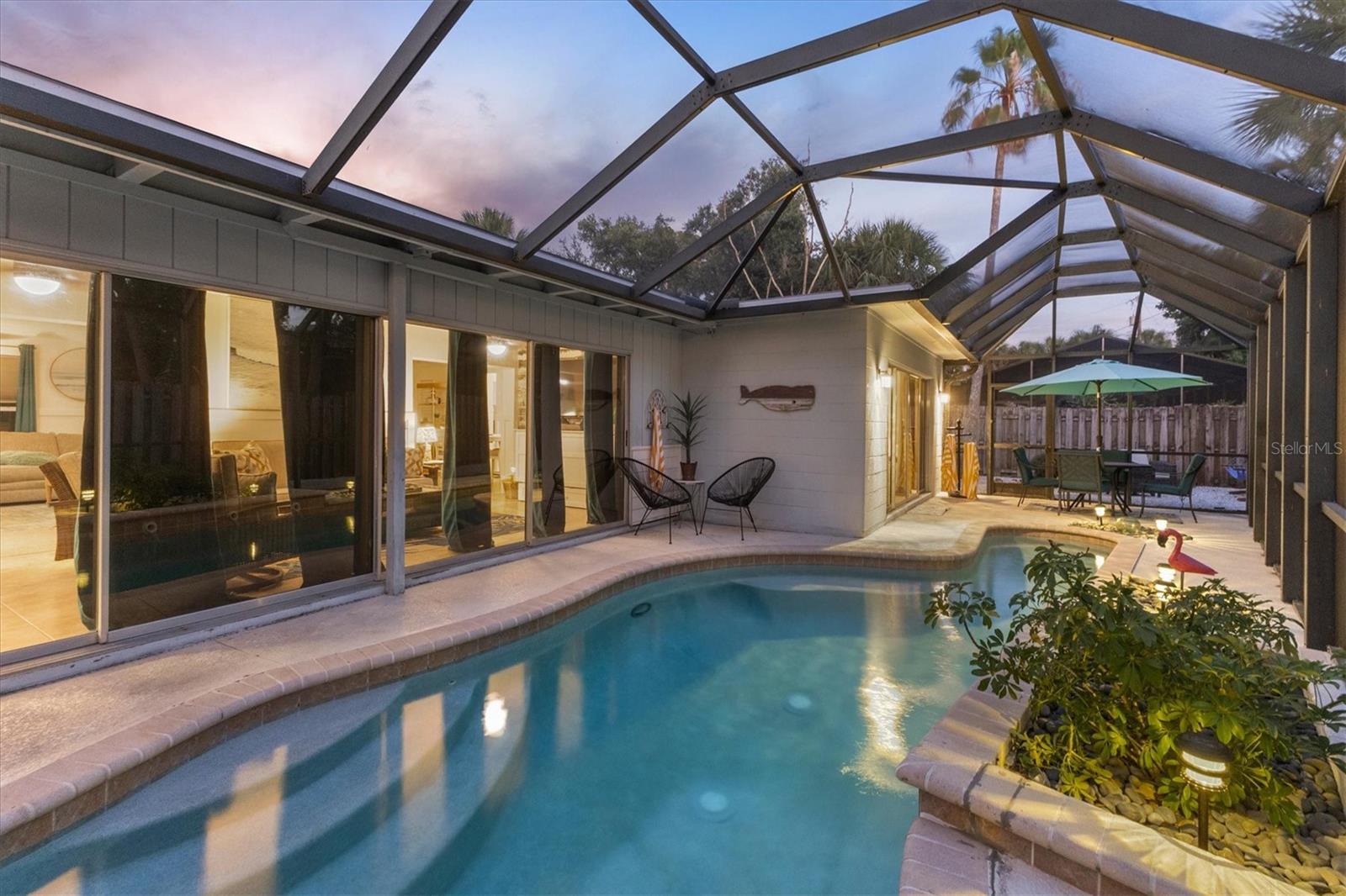 SIESTA BEACH - Residential