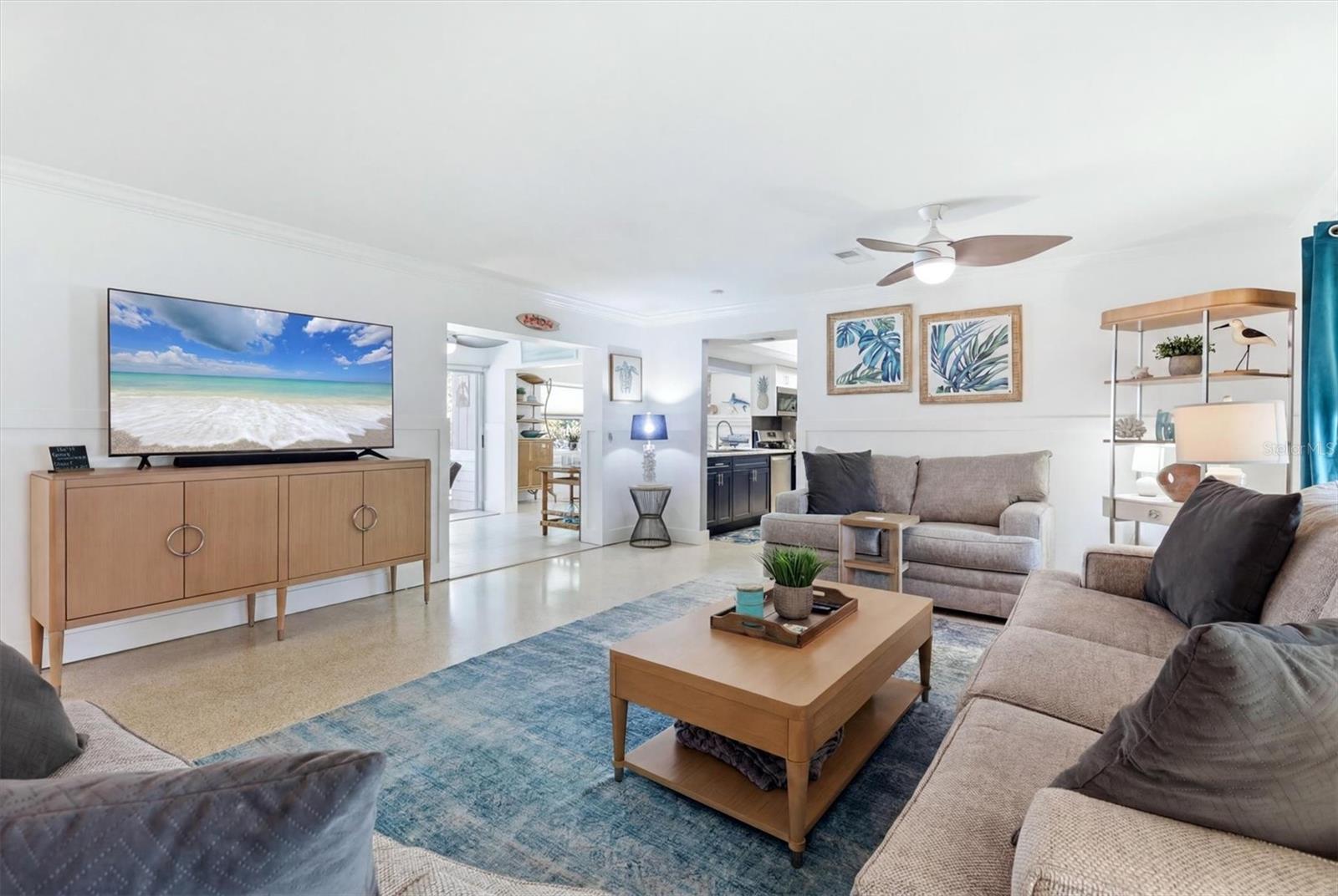 SIESTA BEACH - Residential