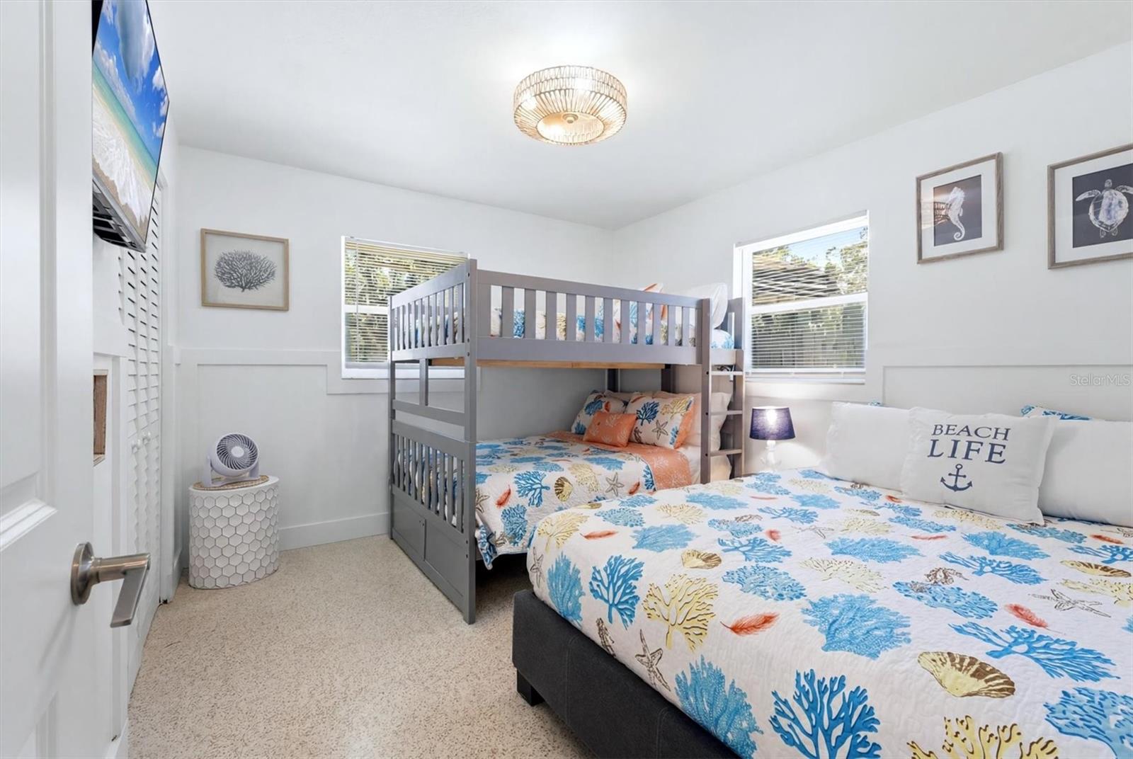 SIESTA BEACH - Residential
