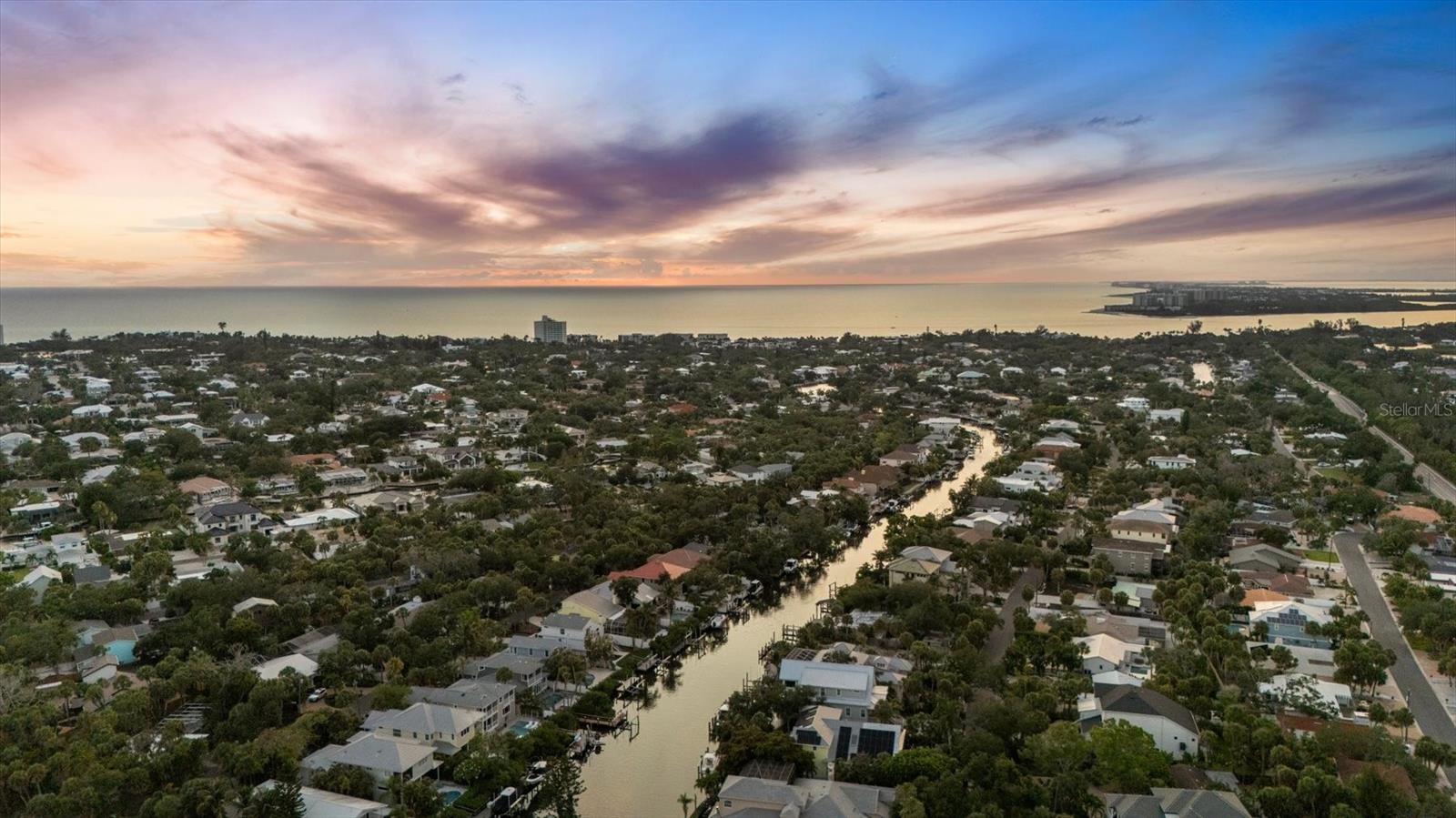 SIESTA BEACH - Residential