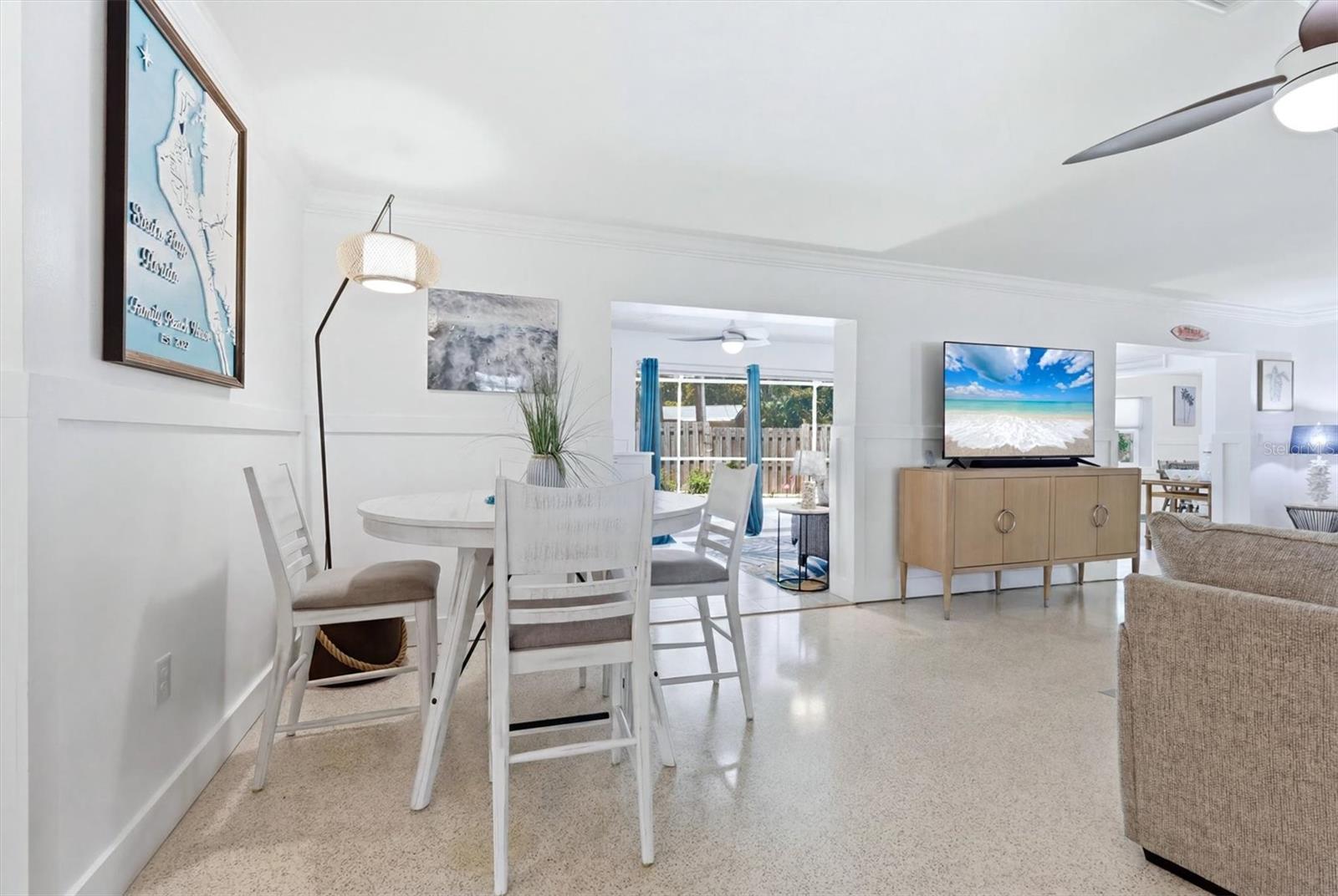 SIESTA BEACH - Residential