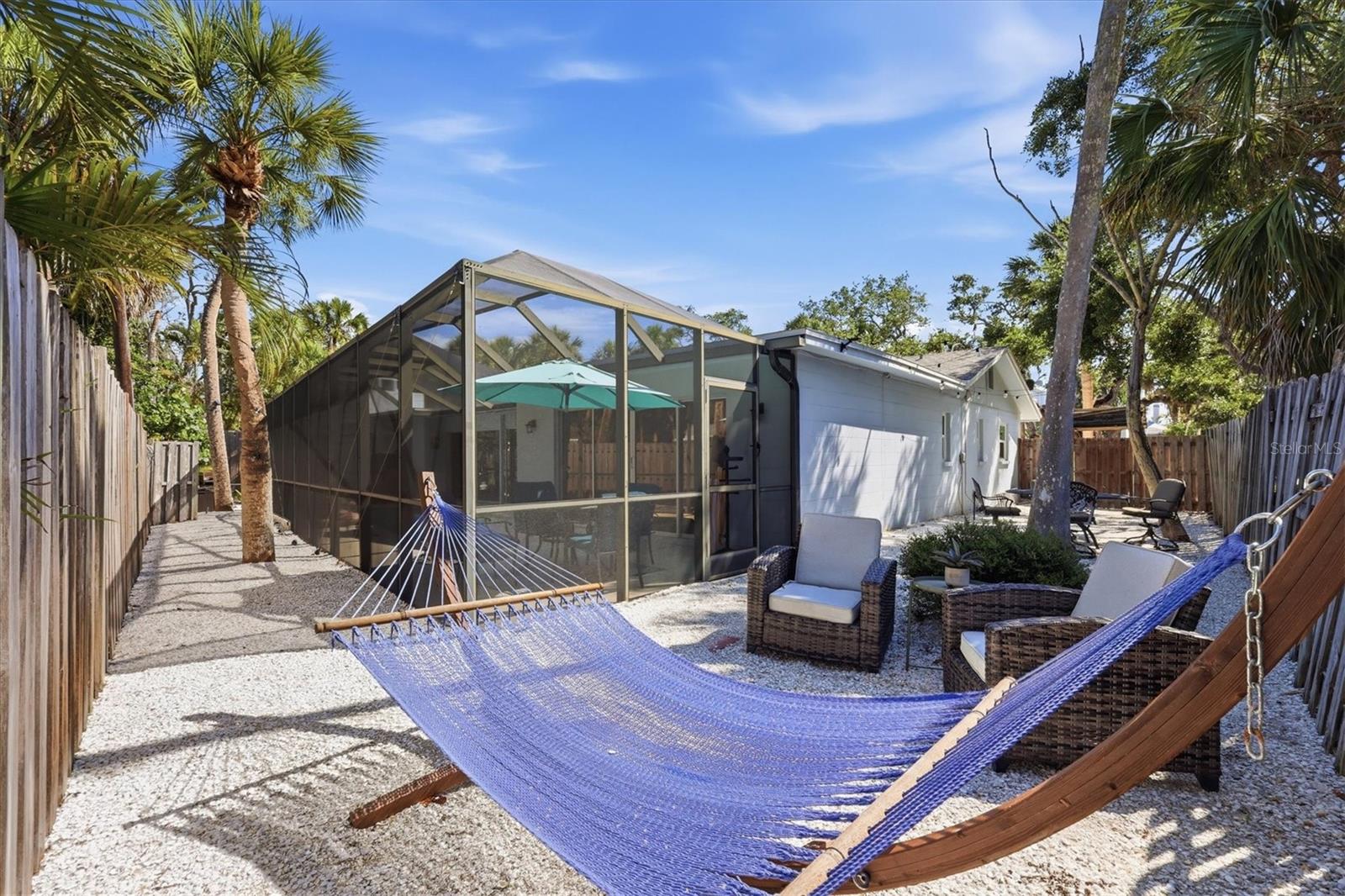 SIESTA BEACH - Residential