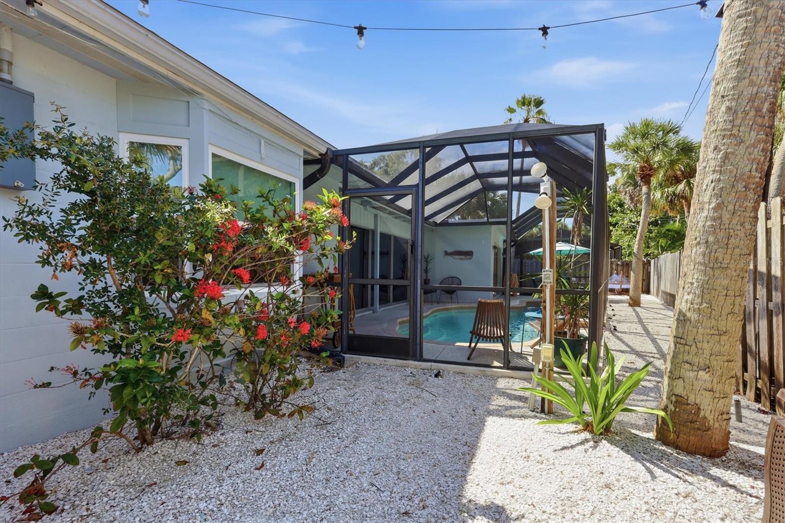 SIESTA BEACH - Residential