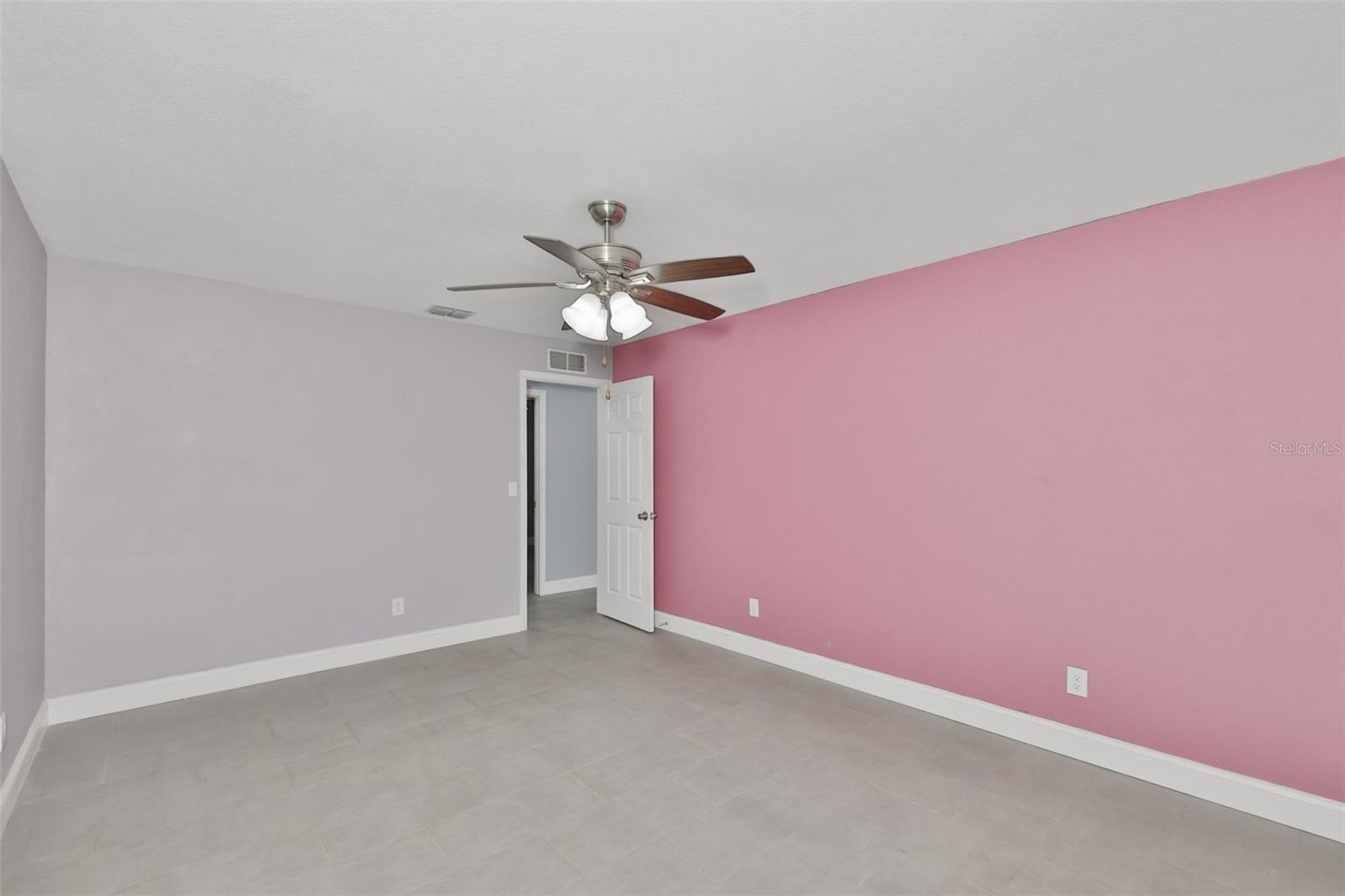 SOMERSET LAKES UNIT ONE - Residential Lease