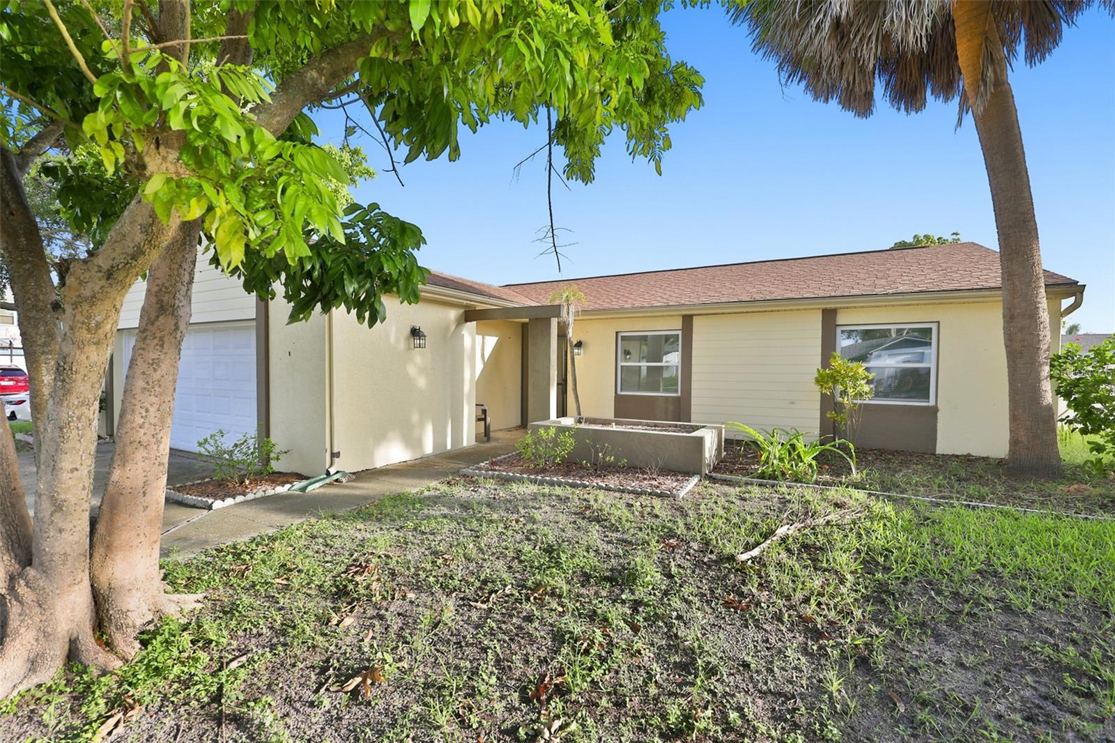 SOMERSET LAKES UNIT ONE - Residential Lease