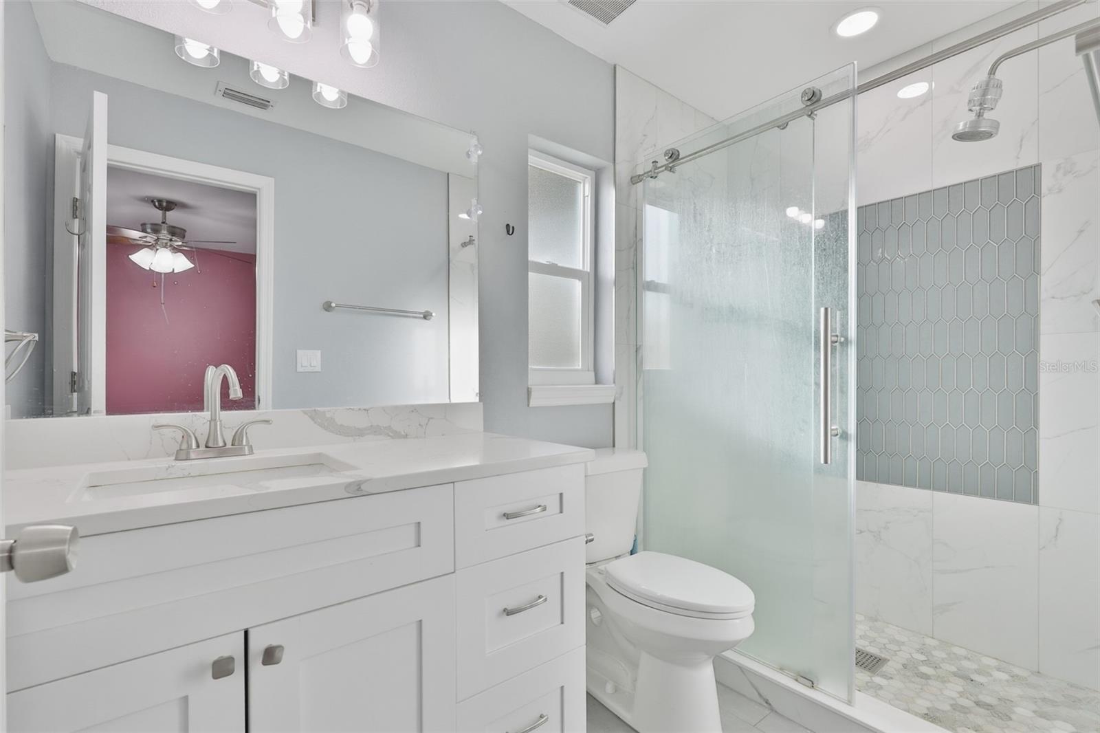 SOMERSET LAKES UNIT ONE - Residential Lease