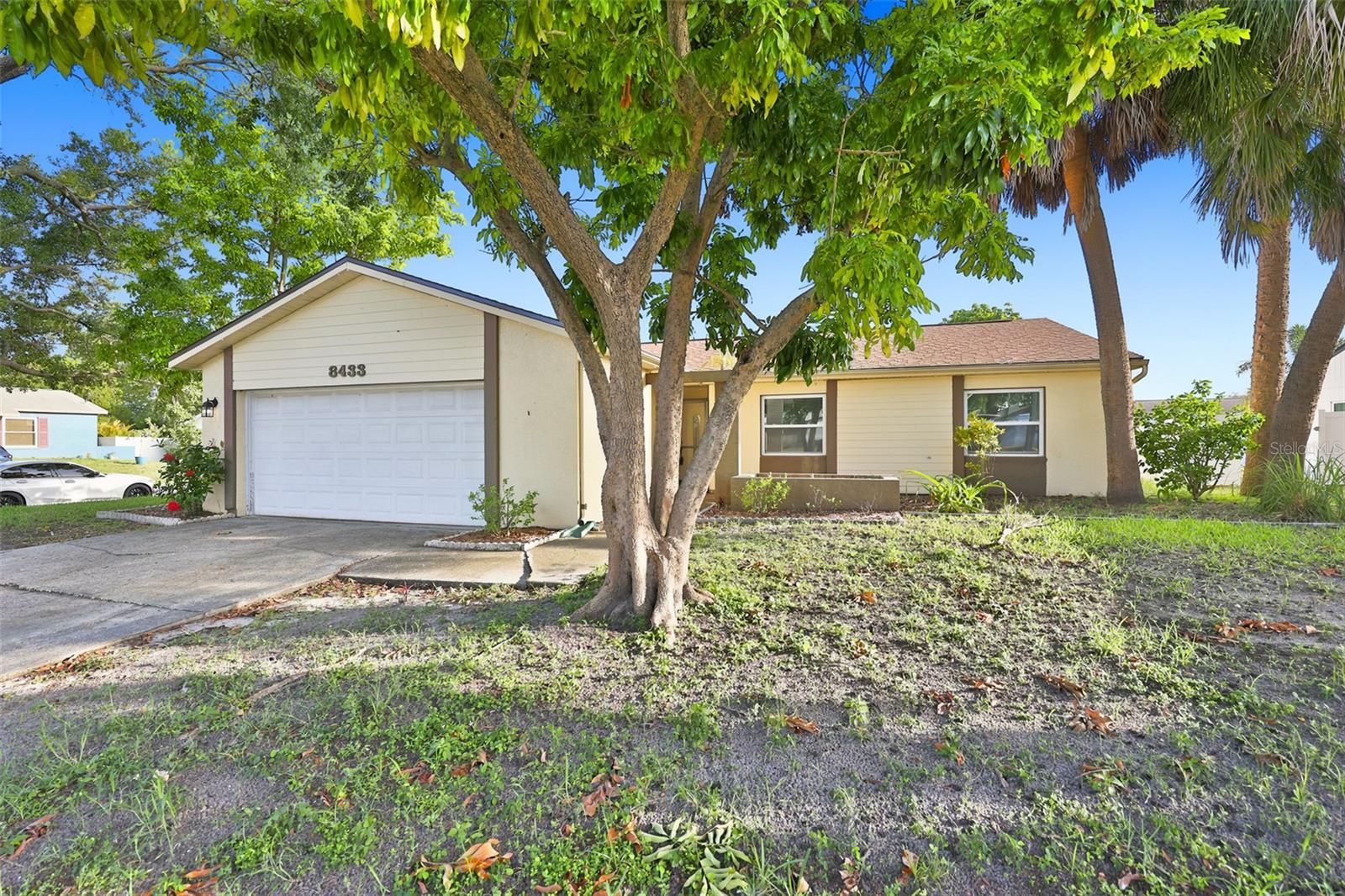 SOMERSET LAKES UNIT ONE - Residential Lease