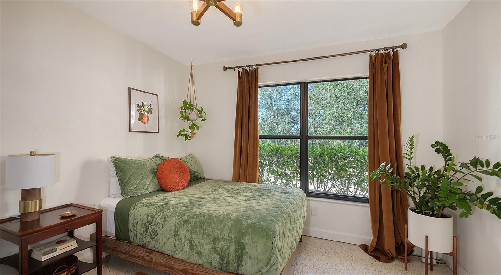 BARNES PKWY - Residential