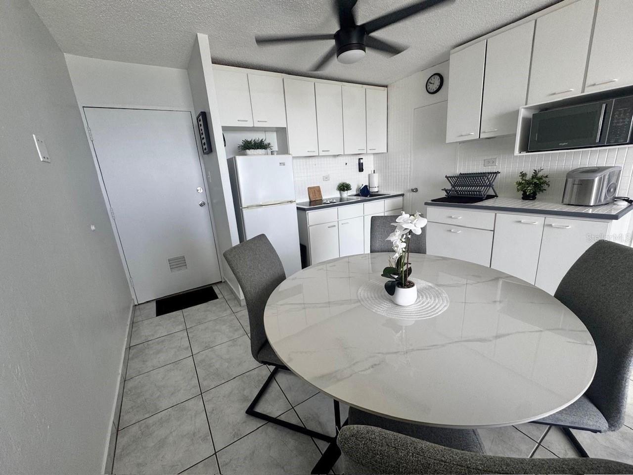 COND ISLETA MARINA - Residential