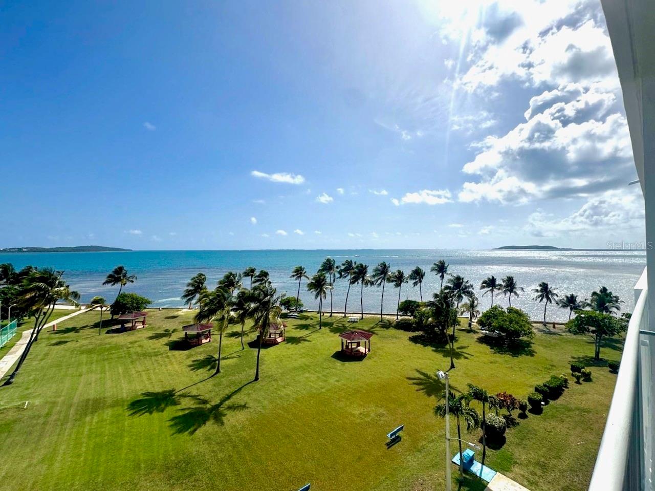 COND ISLETA MARINA - Residential
