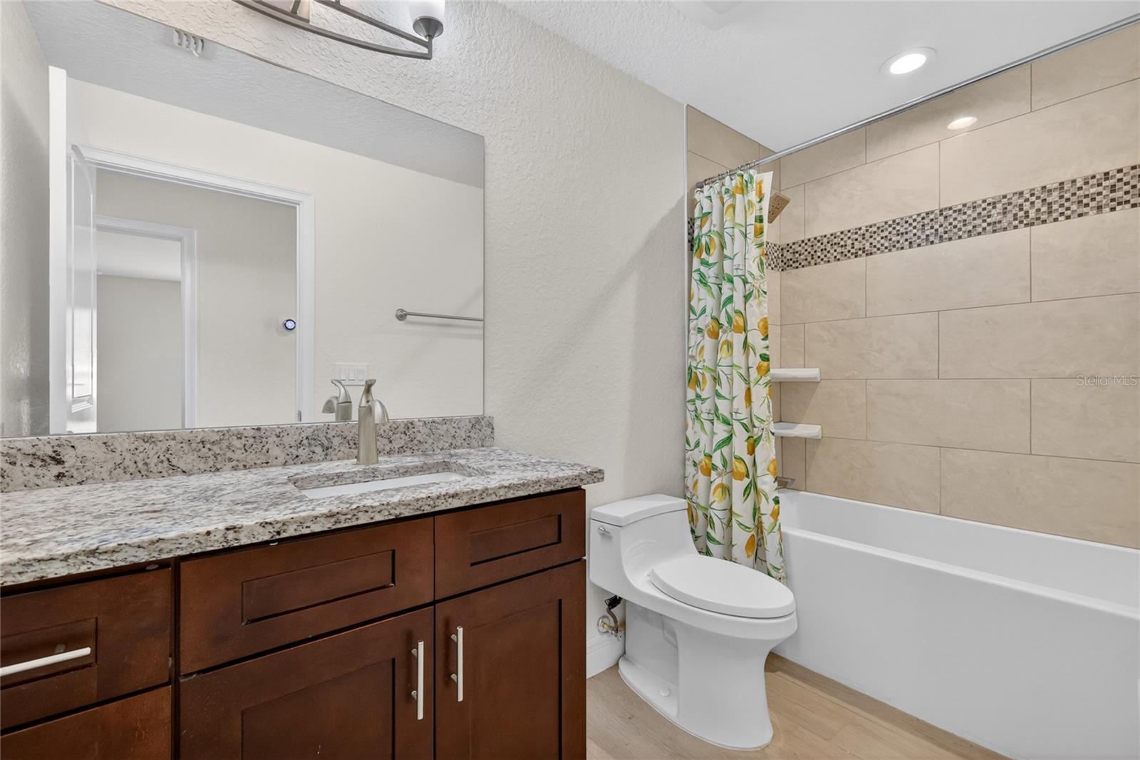 DENSAN PARK PH ONE - Residential