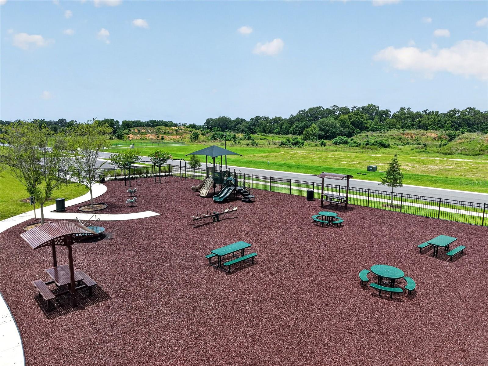 DENSAN PARK PH ONE - Residential