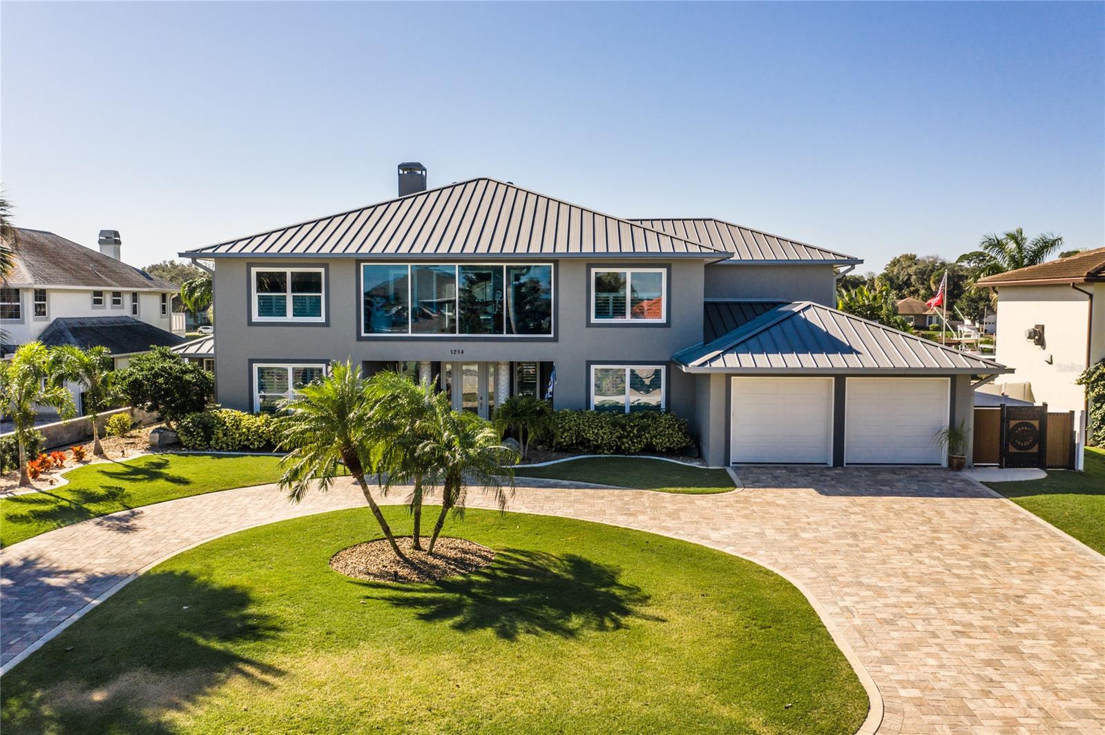 Yacht Club Island Estate - Residential