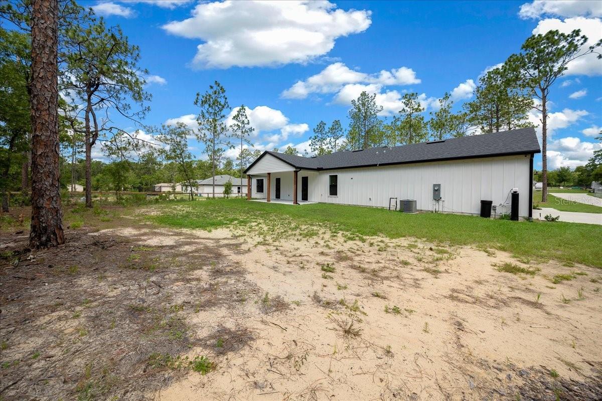 ROLLING HILLS - Residential