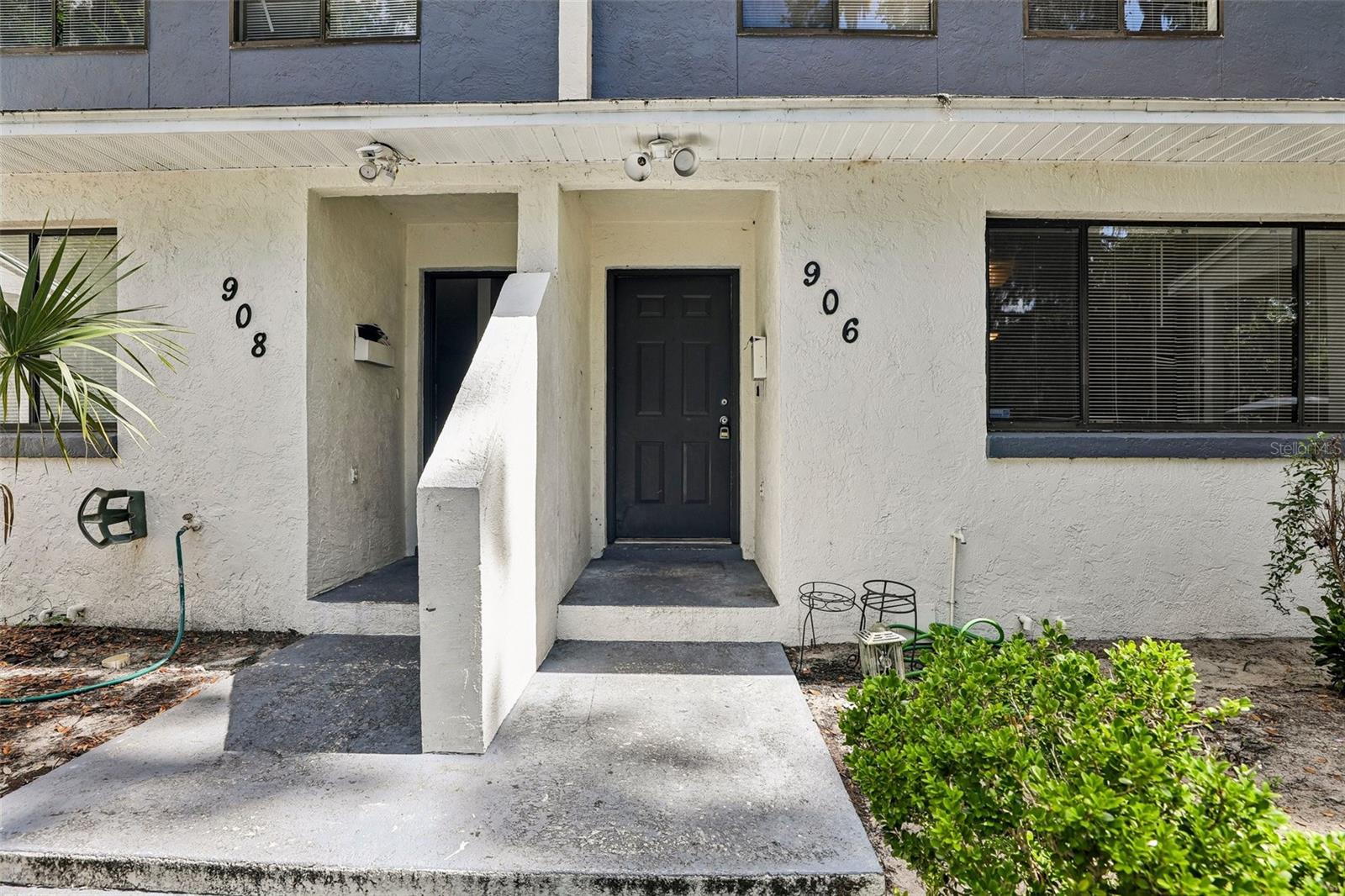LEESBURG PALMORA GREEN - Residential Income