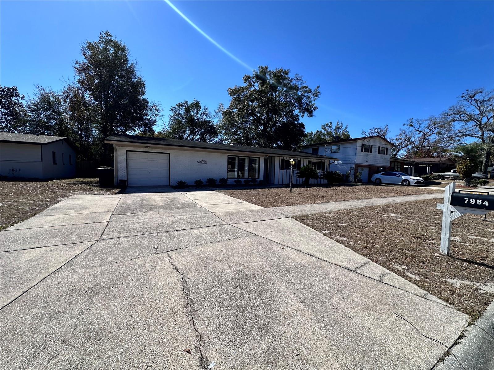 OAK HILL - Residential