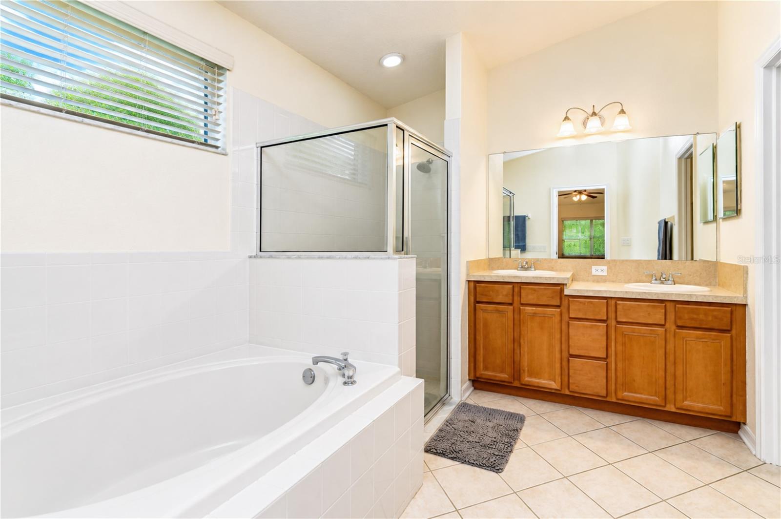 FISHHAWK RANCH - Residential
