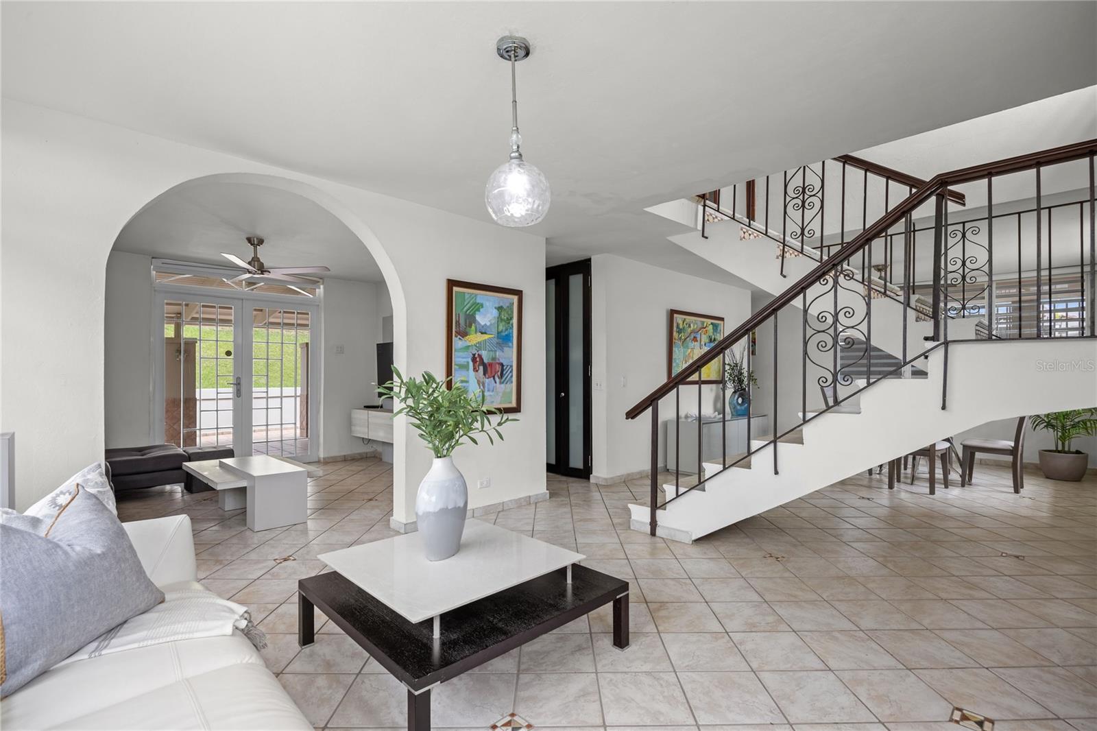 URB. TINTILLO GARDENS - Residential