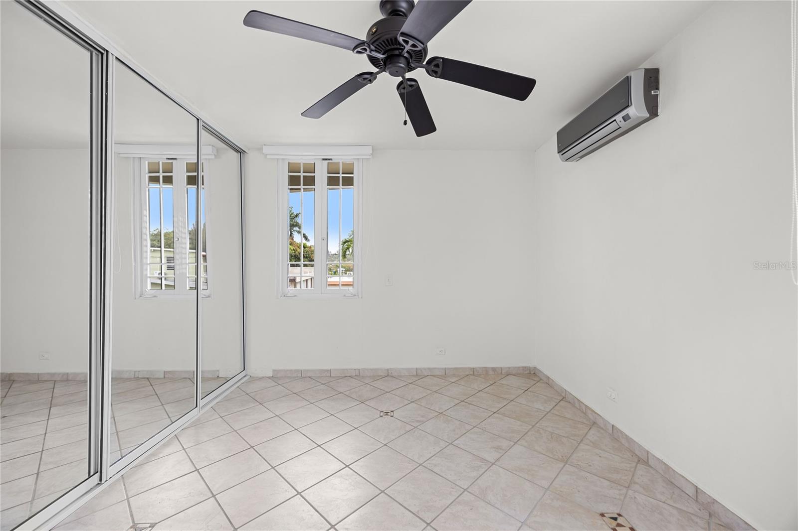URB. TINTILLO GARDENS - Residential
