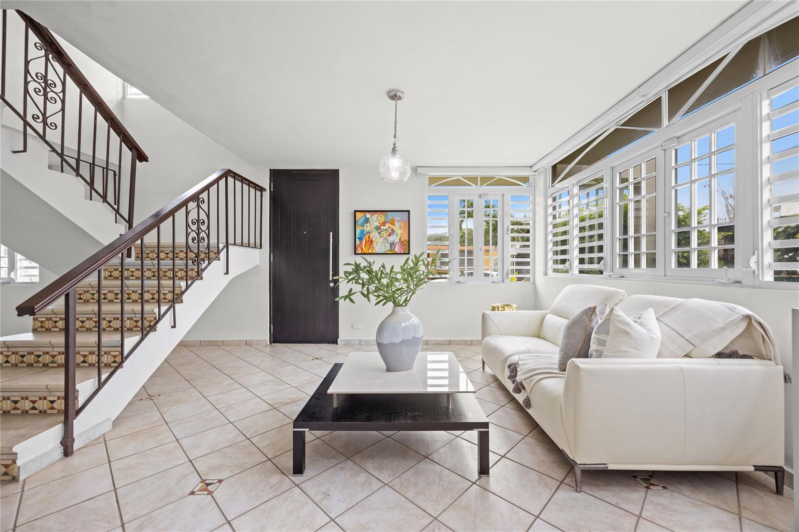 URB. TINTILLO GARDENS - Residential