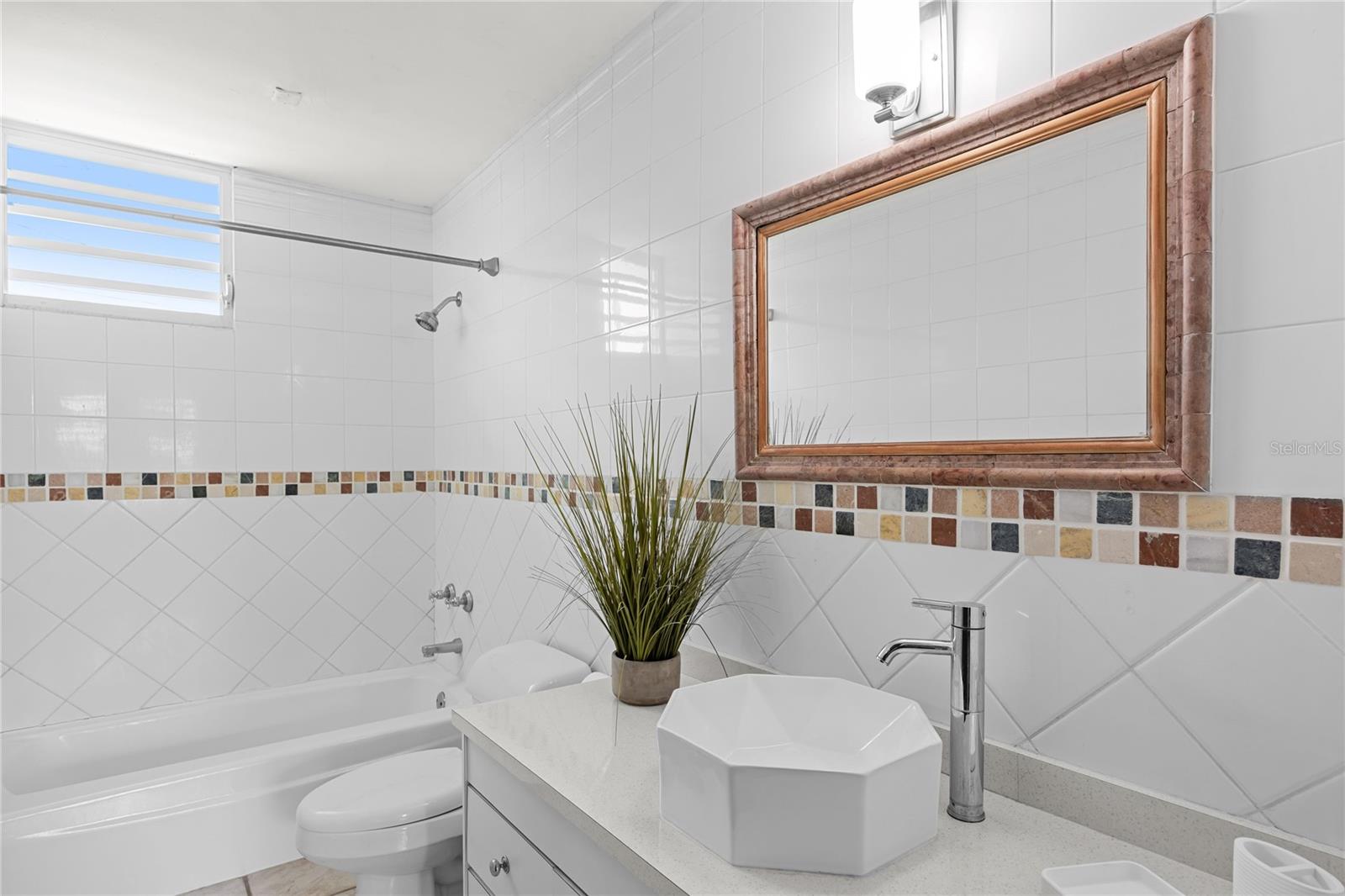 URB. TINTILLO GARDENS - Residential