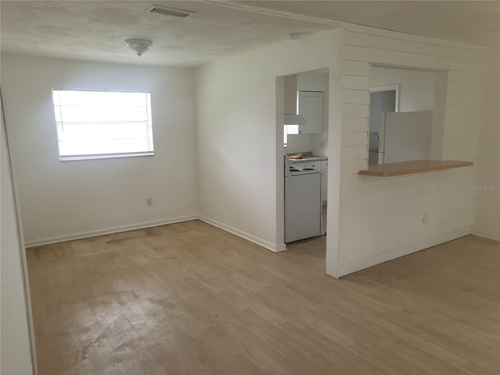 OKEECHOBEE PARK - Residential Lease
