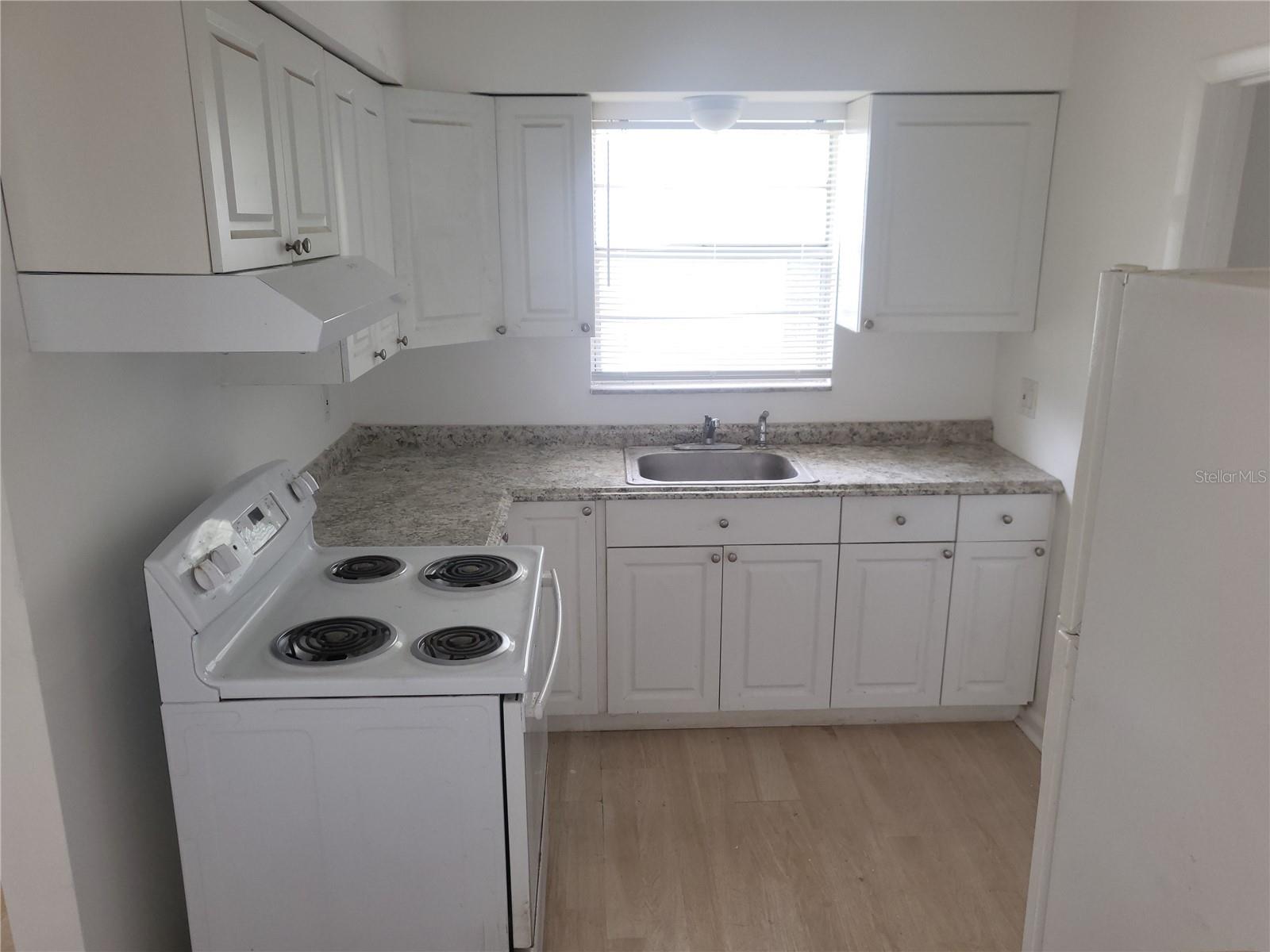 OKEECHOBEE PARK - Residential Lease
