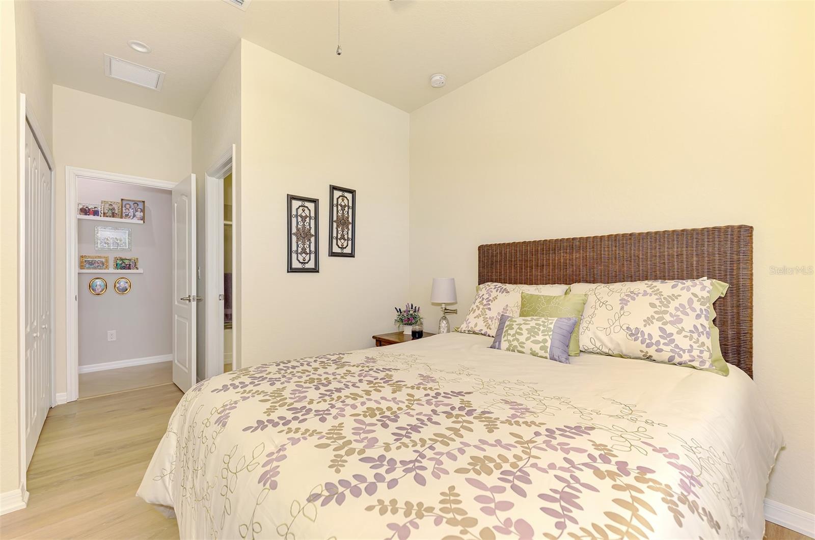STONEYBROOK AT VENICE - Residential