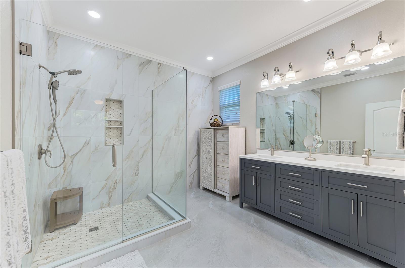 STONEYBROOK AT VENICE - Residential