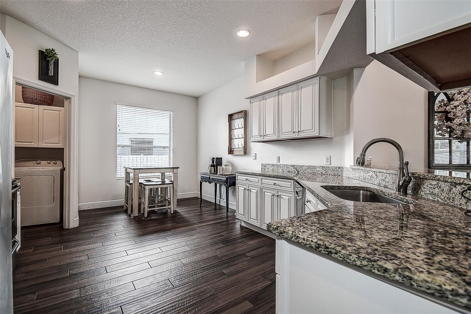 IVY LAKE ESTATES - Residential