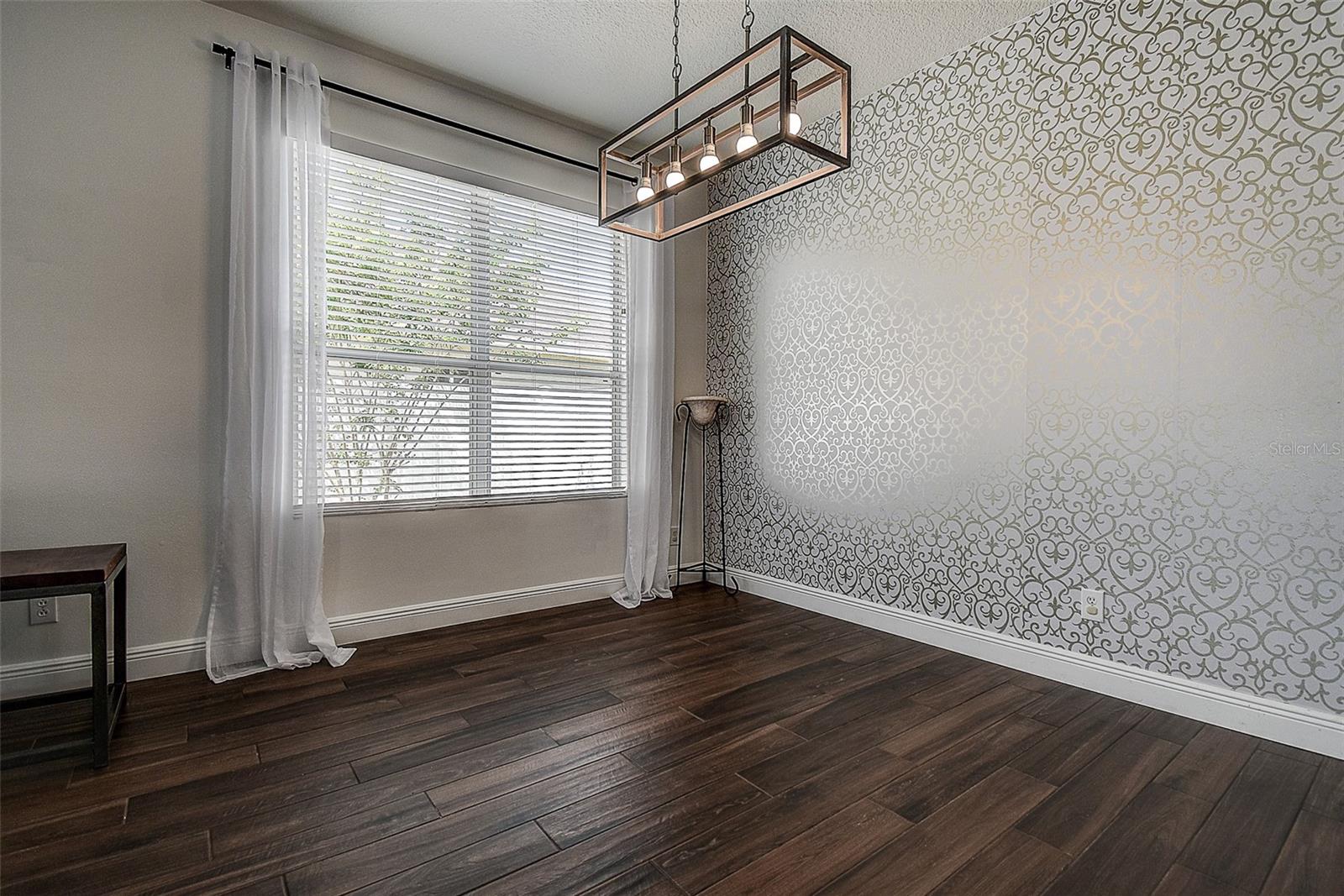 IVY LAKE ESTATES - Residential