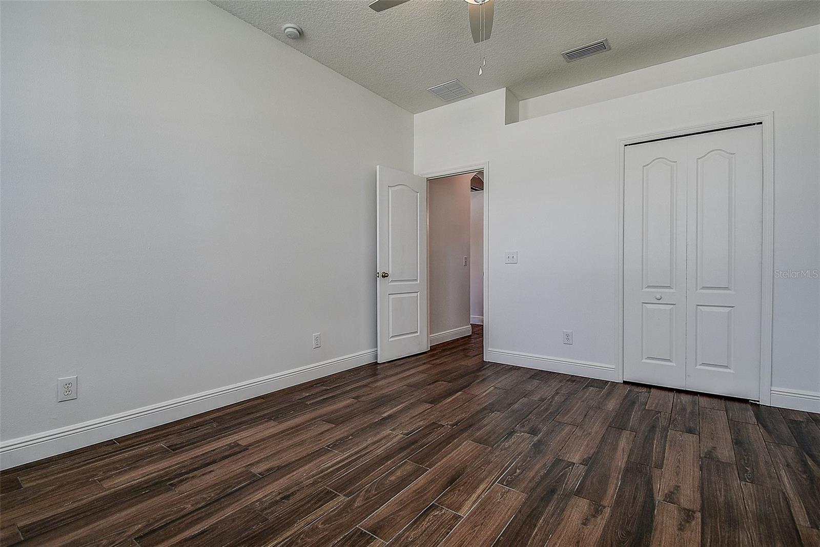 IVY LAKE ESTATES - Residential