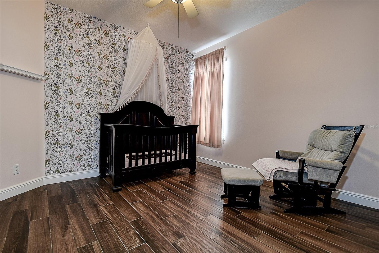 IVY LAKE ESTATES - Residential