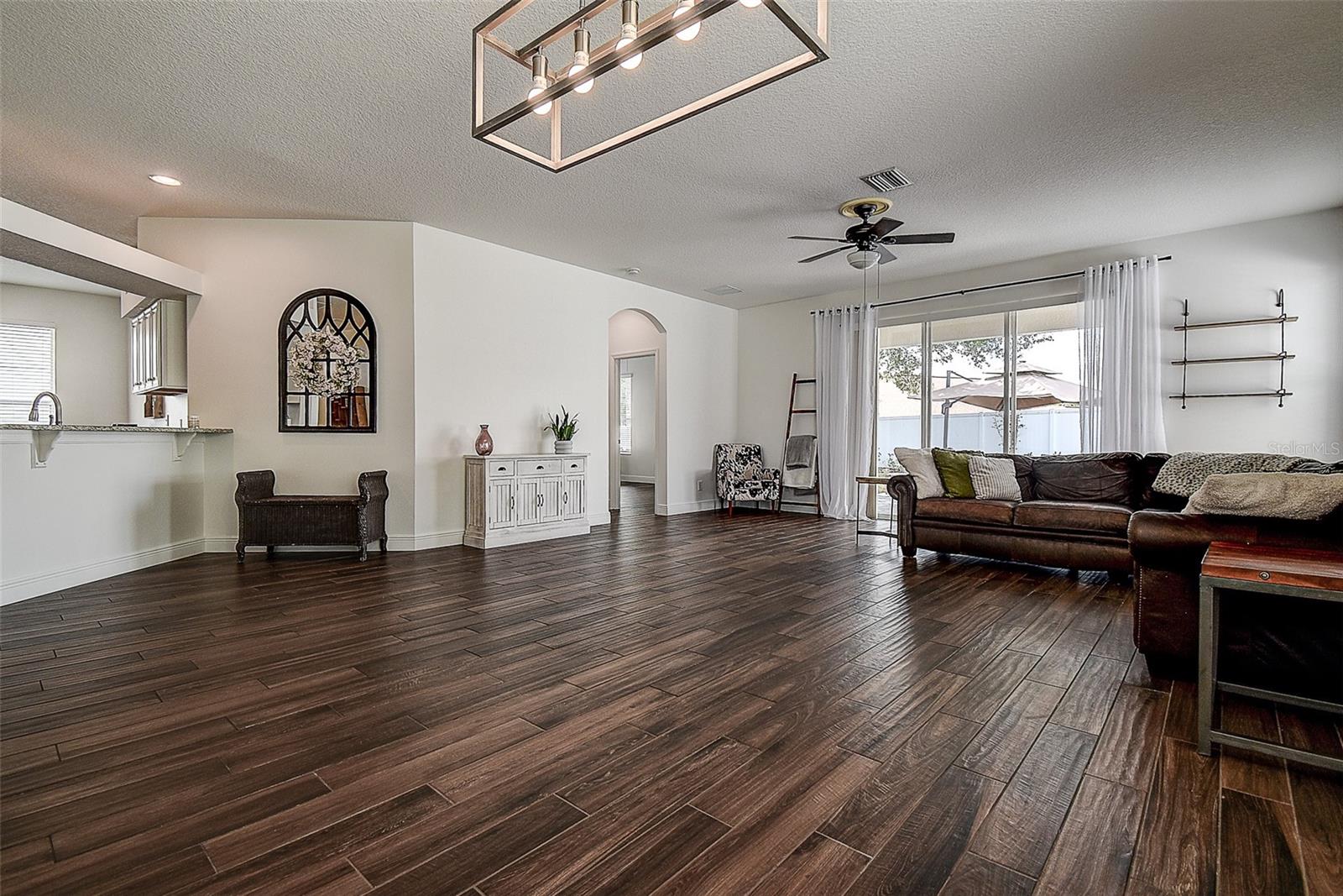 IVY LAKE ESTATES - Residential