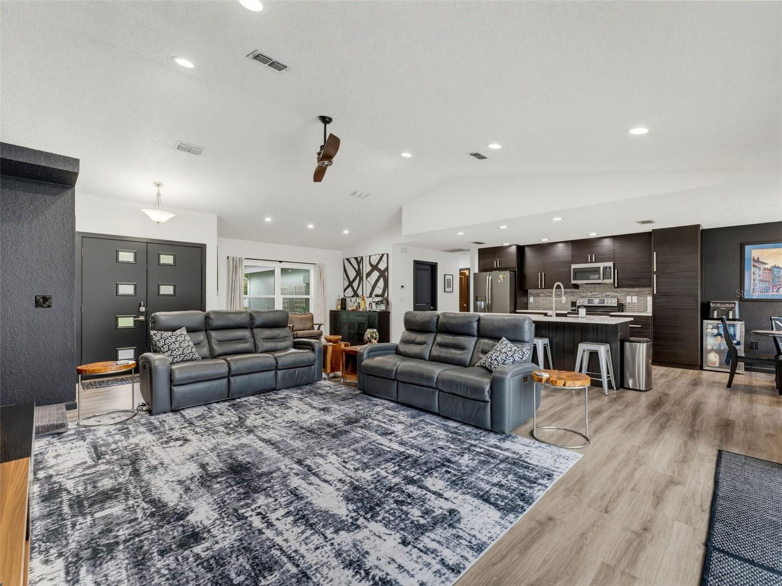HUDSON GROVE ESTATES - Residential