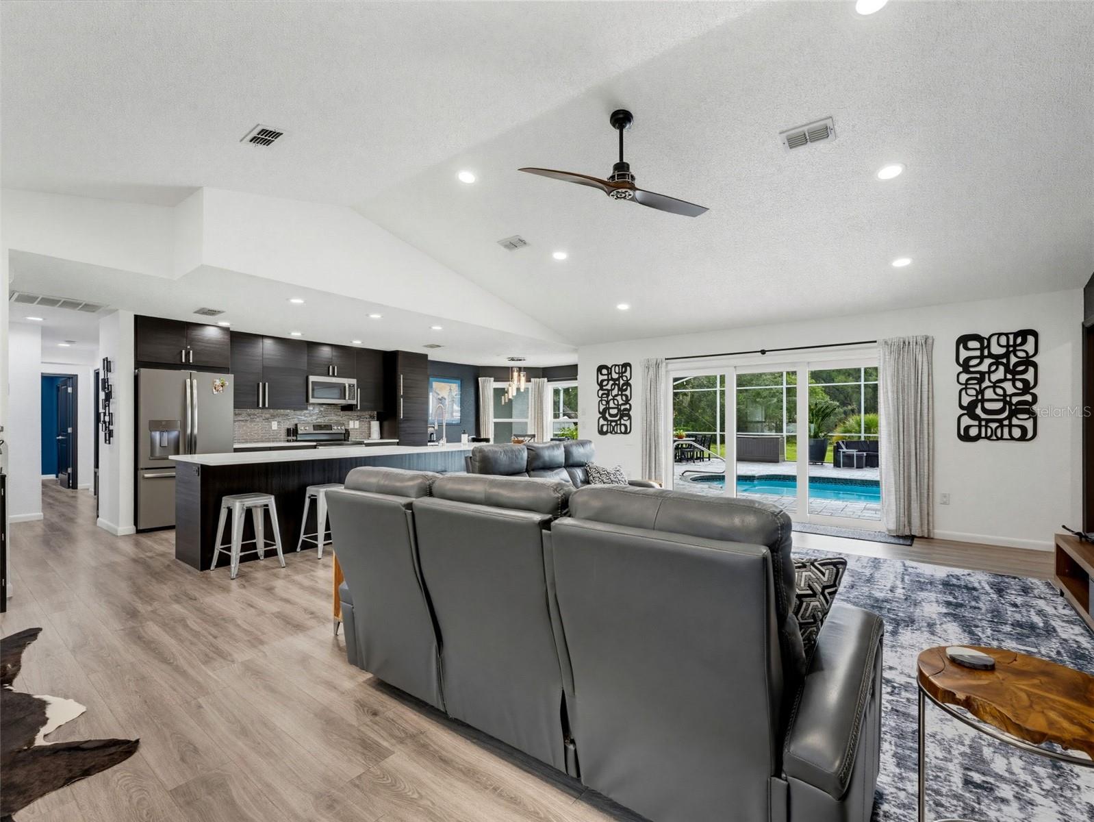 HUDSON GROVE ESTATES - Residential