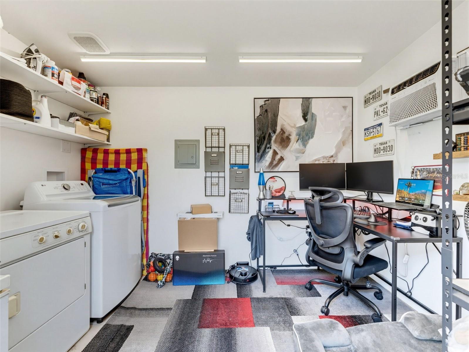 HUDSON GROVE ESTATES - Residential