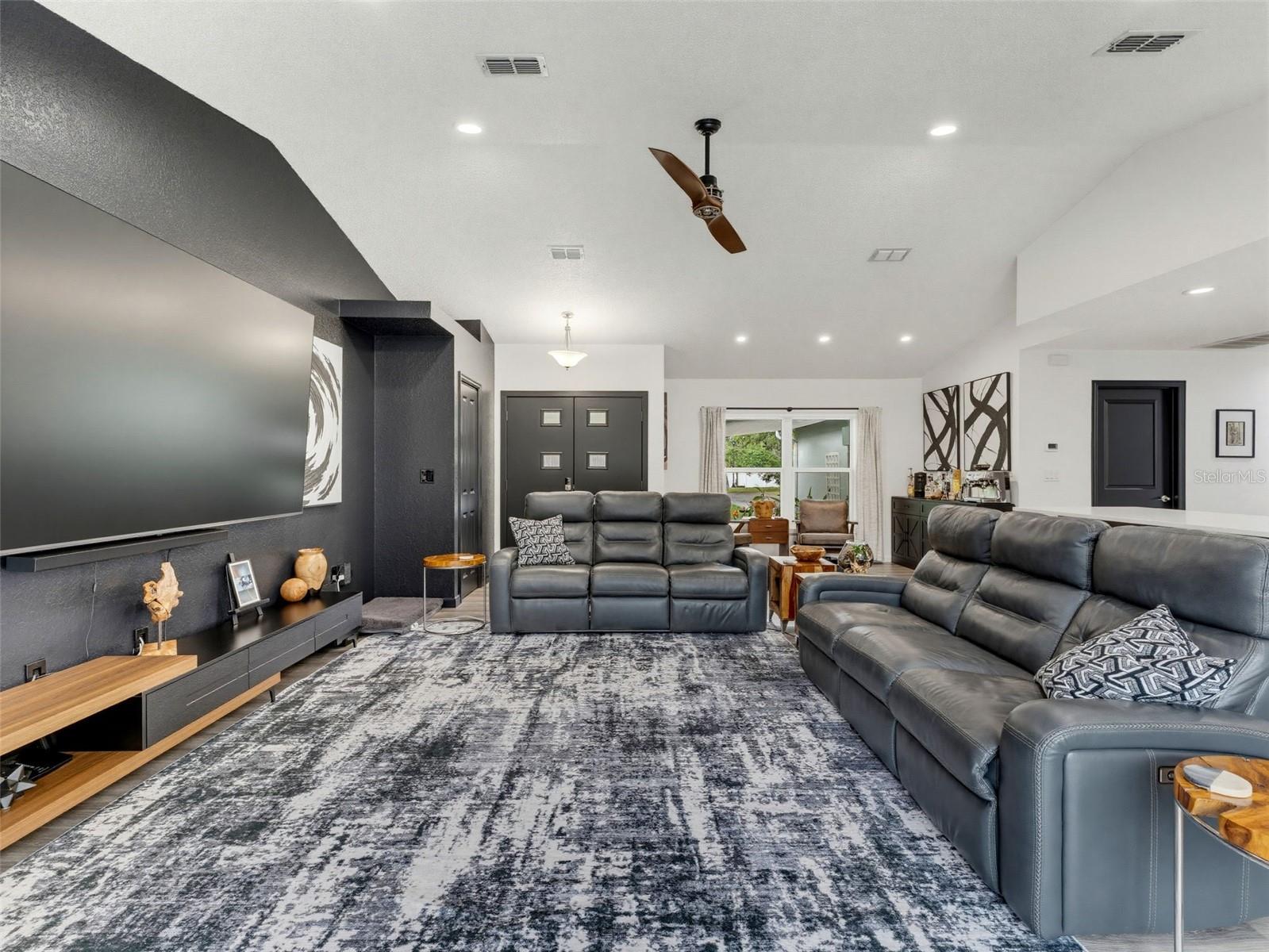 HUDSON GROVE ESTATES - Residential