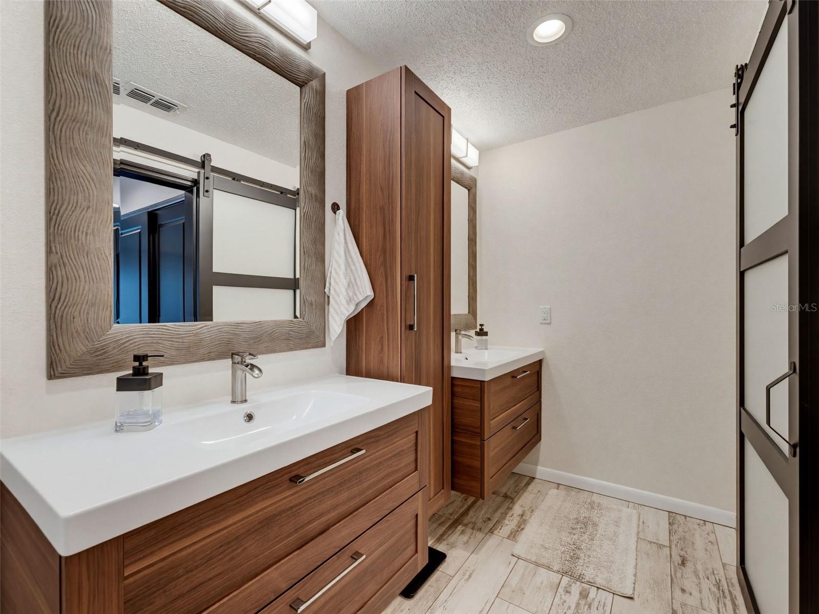 HUDSON GROVE ESTATES - Residential