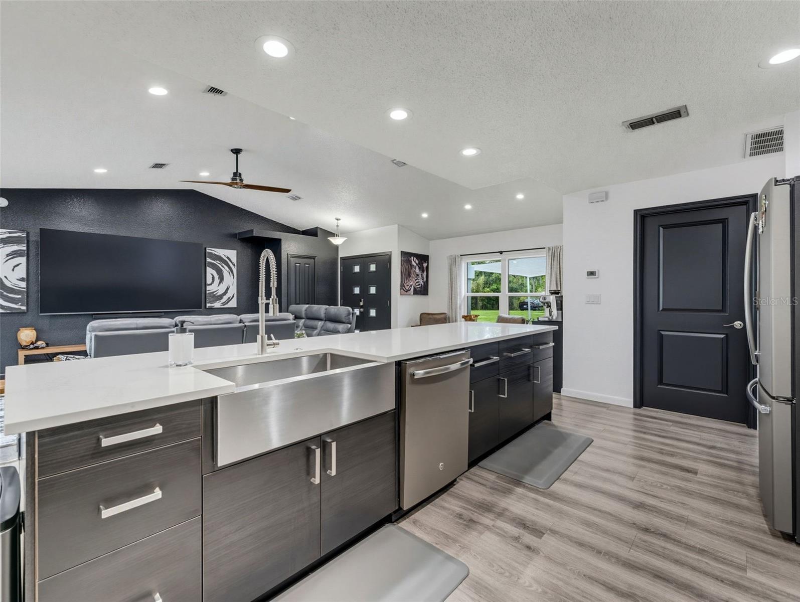 HUDSON GROVE ESTATES - Residential