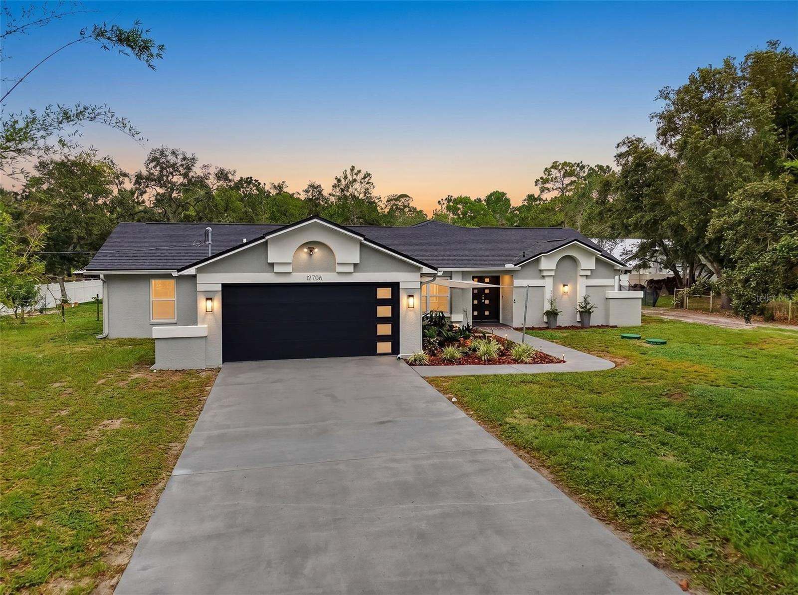 HUDSON GROVE ESTATES - Residential