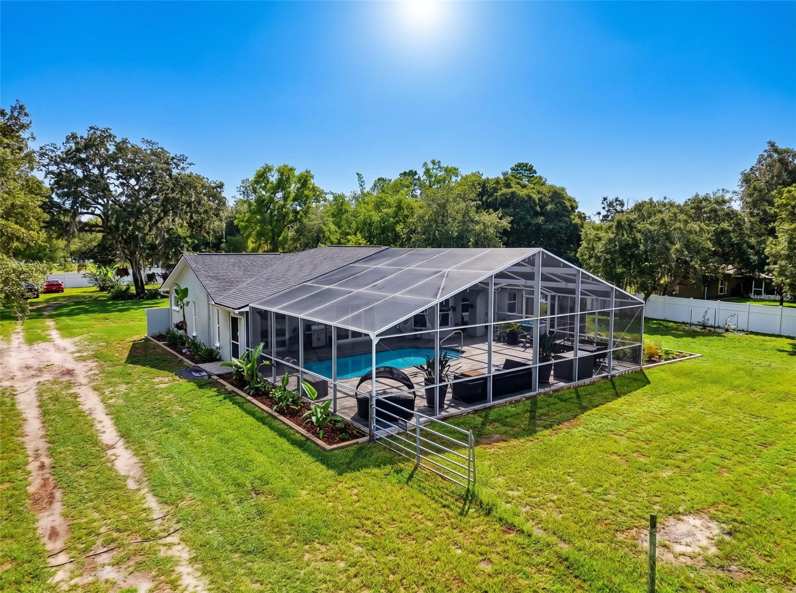 HUDSON GROVE ESTATES - Residential