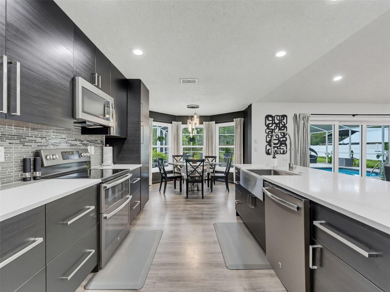 HUDSON GROVE ESTATES - Residential