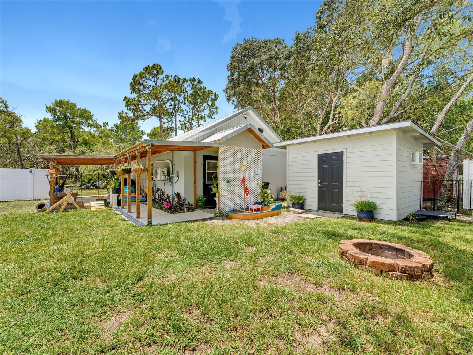 HUDSON GROVE ESTATES - Residential