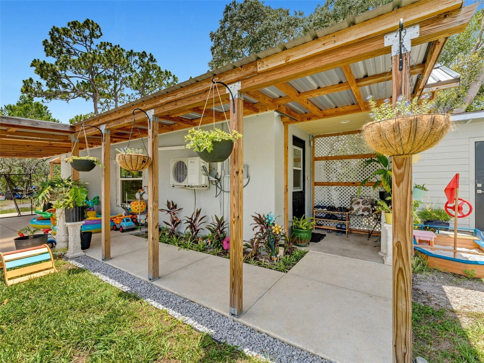 HUDSON GROVE ESTATES - Residential