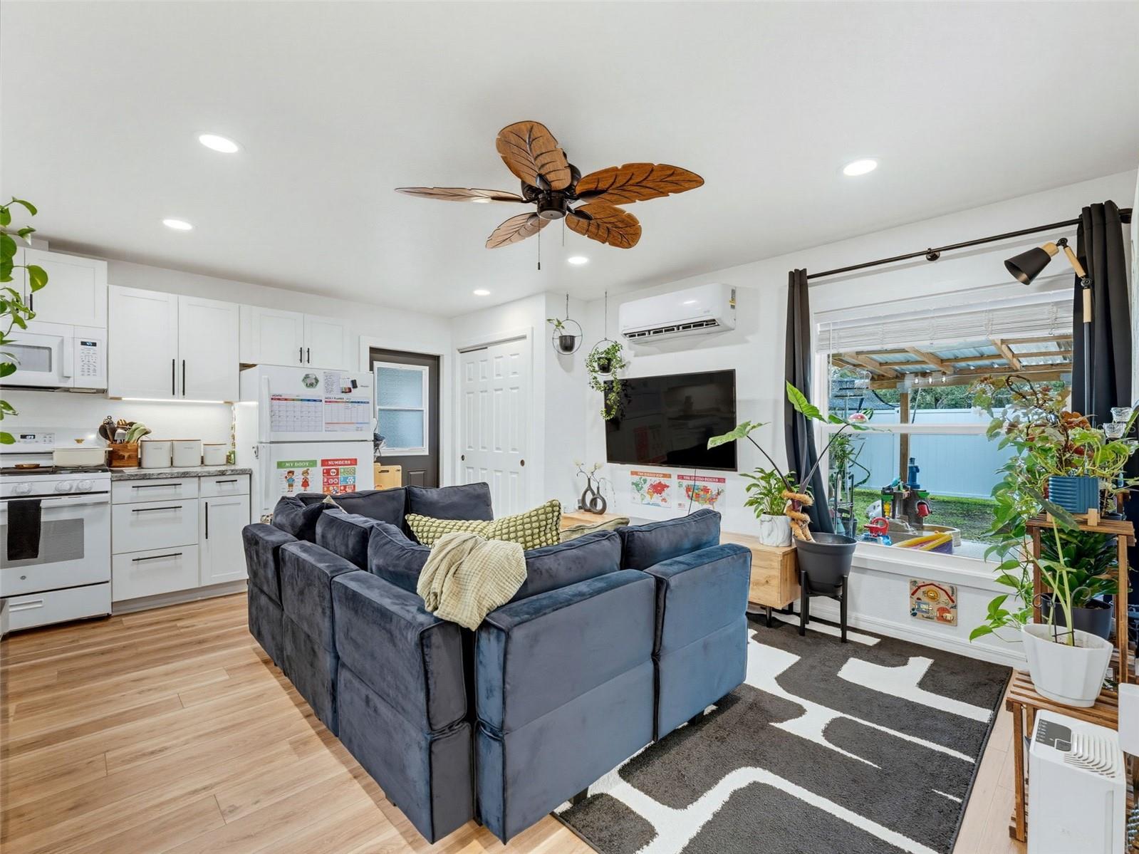HUDSON GROVE ESTATES - Residential