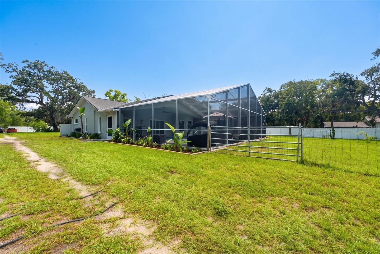 HUDSON GROVE ESTATES - Residential