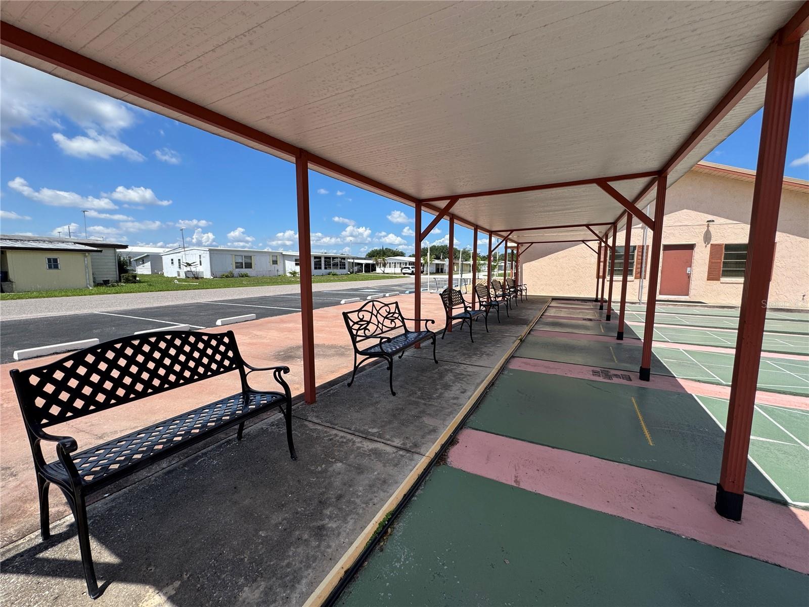 LAKE N GOLF ESTATES - Residential