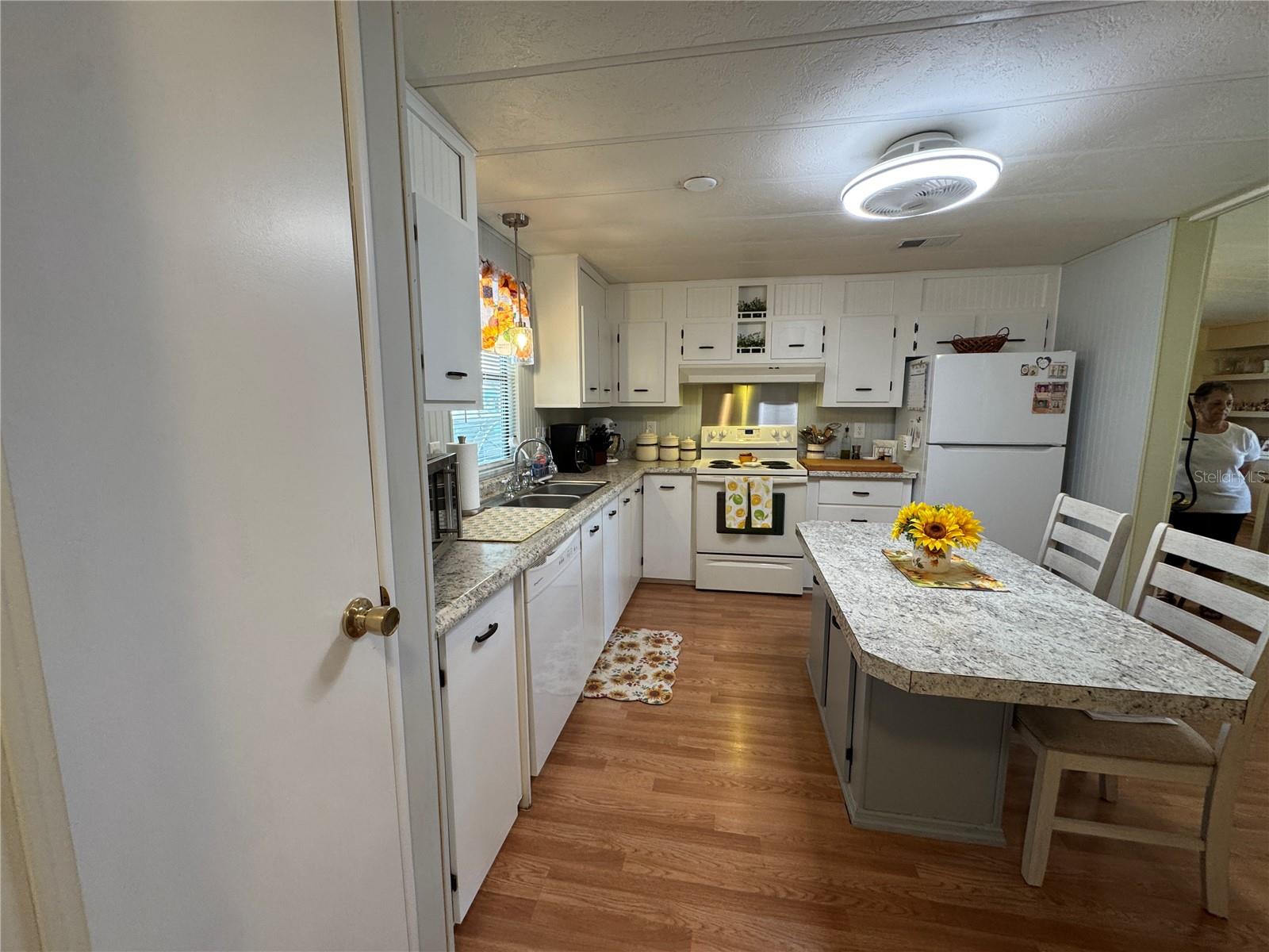 LAKE N GOLF ESTATES - Residential