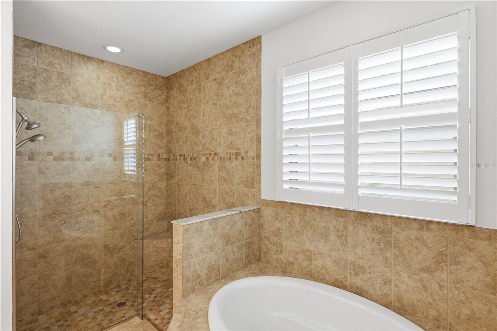 TOSCANA ISLES UN 1 - Residential